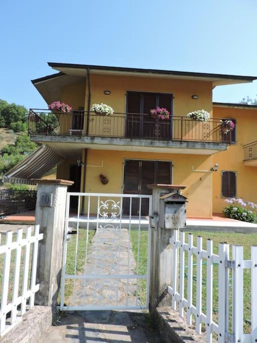 Casa Vacanze La Cicala Pontremoli Exteriér fotografie